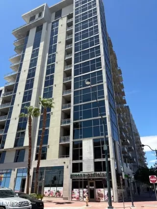 Photo #2: 2699414 Listing