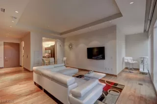 Photo #4: 2699430 Listing