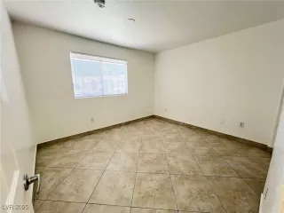 Photo #2: 2699461 Listing 