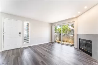 Photo #4: 2699500 Listing 