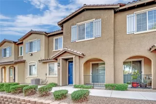 Browse active condo listings in WATERMARKE AT MOUNTAINS EDGE