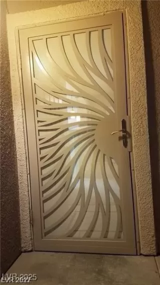 Photo #1: 2699555 Listing 