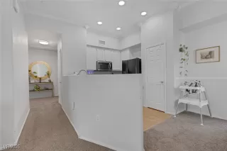 Photo #5: 2699575 Listing