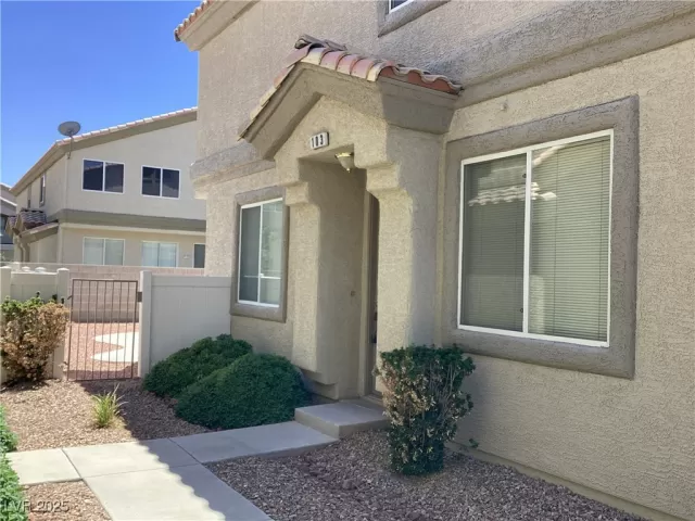 MLS: 2699636 Condo For Sale