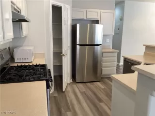 Photo #2: 2699636 Listing 