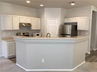 Photo #3: 2699636 Listing 