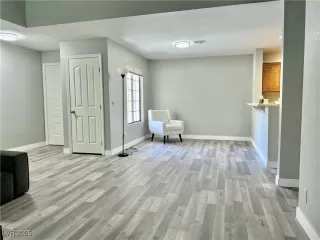 Photo #5: 2699637 Listing