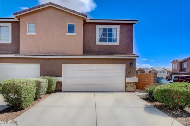 MLS: 2699655 Condo For Sale