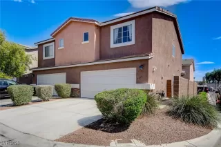 Photo #2: 2699655 Listing