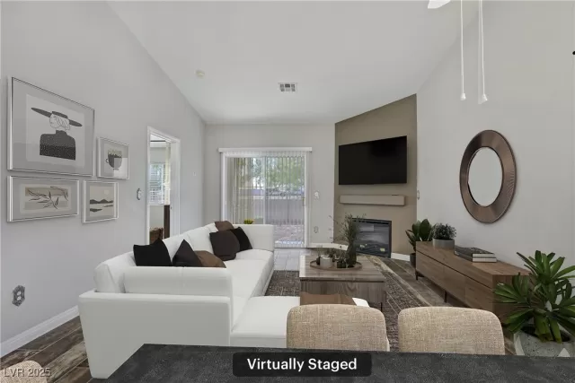 MLS: 2699683 Condo For Sale