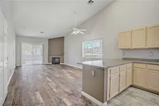 Photo #5: 2699683 Listing