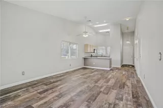 Photo #6: 2699683 Listing