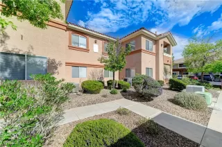 Photo #1: 2699685 Listing 