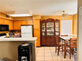 Photo #4: 2699693 Listing