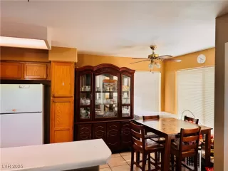 Photo #5: 2699693 Listing