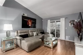 Photo #5: 2699734 Listing 