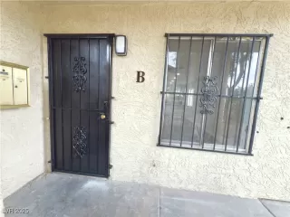 Photo #3: 2699736 Listing 