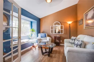 Photo #5: 2699748 Listing