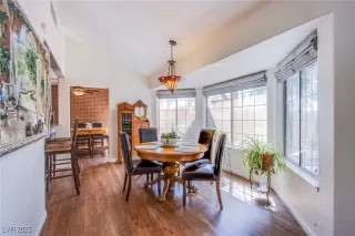 Photo #6: 2699748 Listing