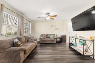 Photo #2: 2699798 Listing 