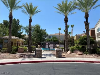 Photo #6: 2699810 Listing