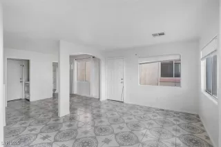 Photo #4: 2699844 Listing 