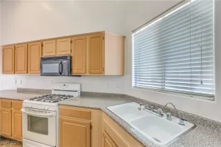 Photo #5: 2699883 Listing