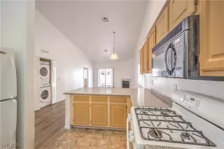 Photo #6: 2699883 Listing