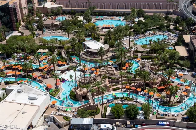 MLS: 2699887 Condo For Sale