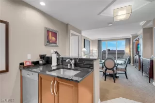 Photo #4: 2699887 Listing