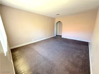 Photo #1: 2699918 Listing 