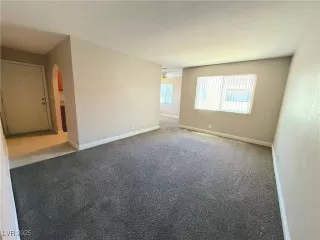 Photo #2: 2699918 Listing 