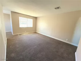 Photo #4: 2699918 Listing 