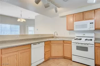 Photo #6: 2699928 Listing 