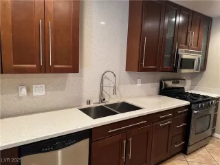 Photo #4: 2699934 Listing 