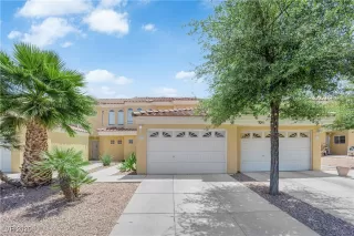 Photo #2: 2699938 Listing