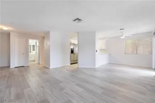 Photo #4: 2699954 Listing 