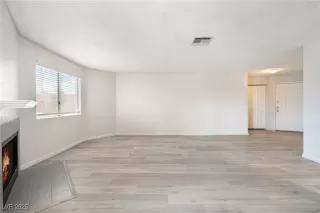 Photo #5: 2699954 Listing 