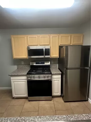 Photo #1: 2699957 Listing 