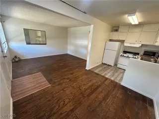 Photo #3: 2699958 Listing 