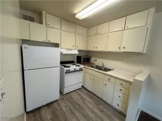 Photo #6: 2699958 Listing 