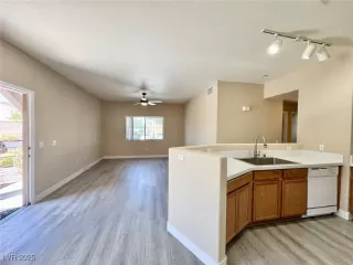 Photo #3: 2699980 Listing 