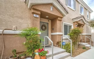 Photo #5: 2699992 Listing