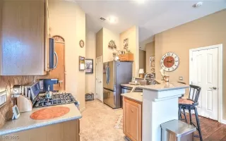 Photo #6: 2699992 Listing