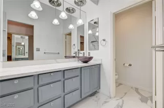 Photo #6: 2700041 Listing 