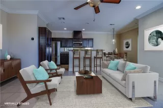 Photo #1: 2700043 Listing 