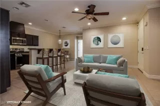Photo #3: 2700043 Listing 