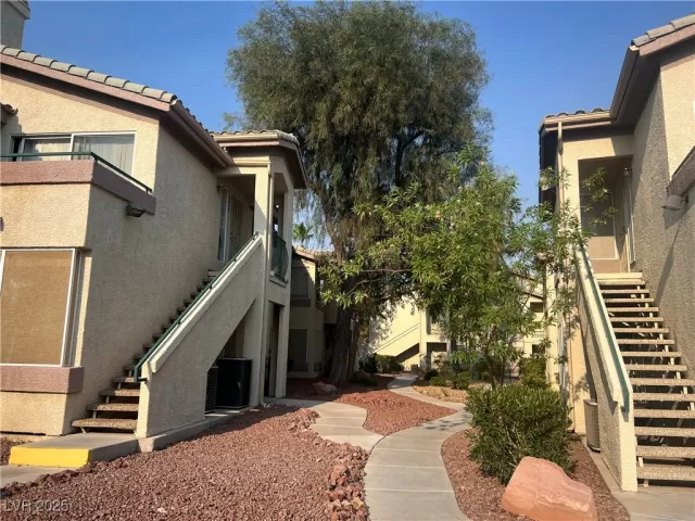 MLS: 2700044 Condo For Sale