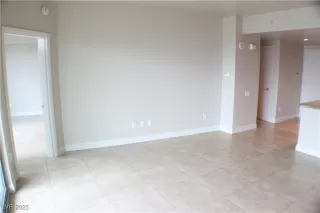 Photo #5: 2700048 Listing 