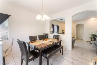 Photo #5: 2700053 Listing 